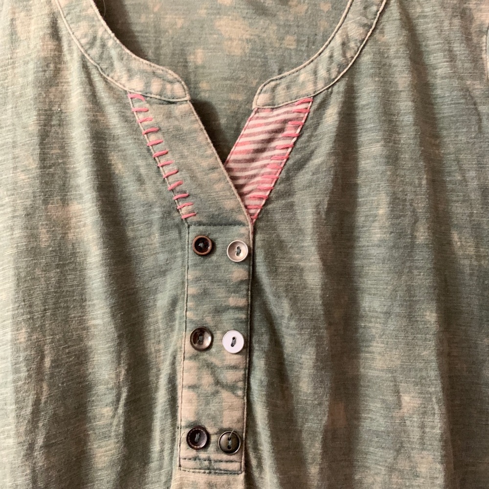 NWT Gimmicks by BKE long sleeve shirt - Picture 3 of 9